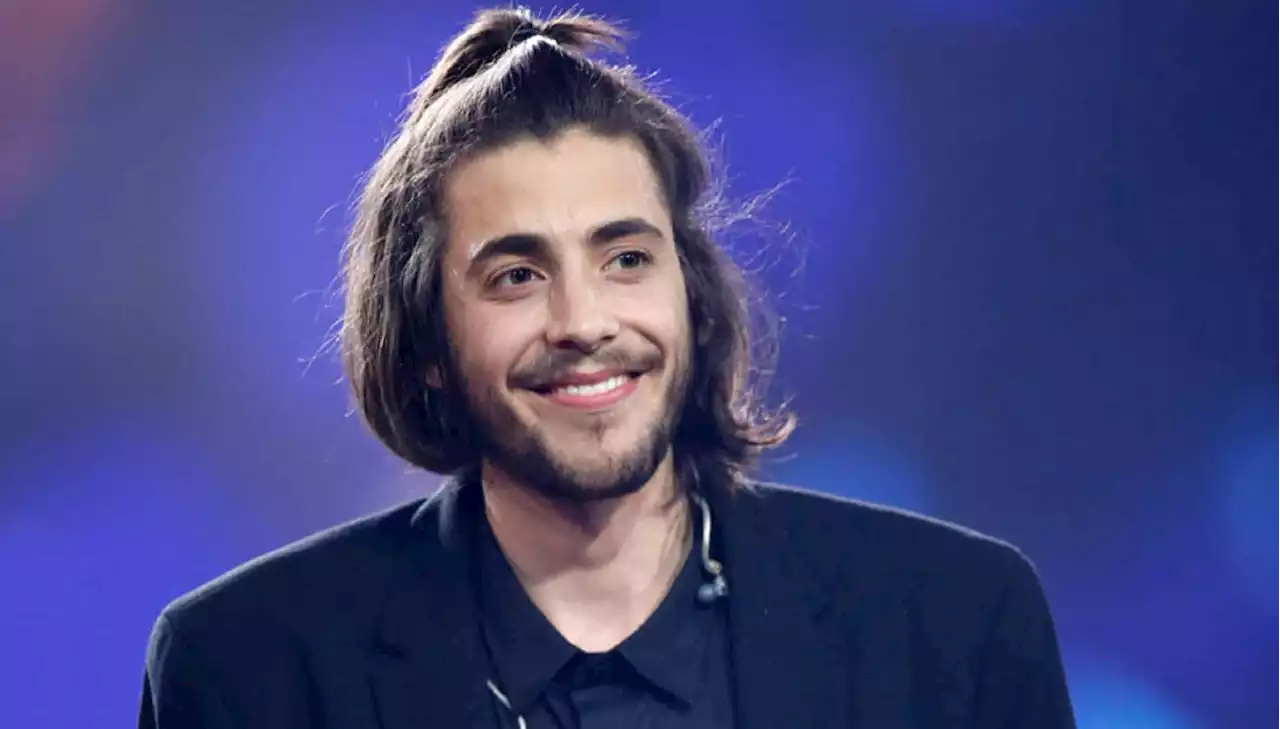 Salvador Sobral vai lançar canção em homenagem ao dador do seu coração