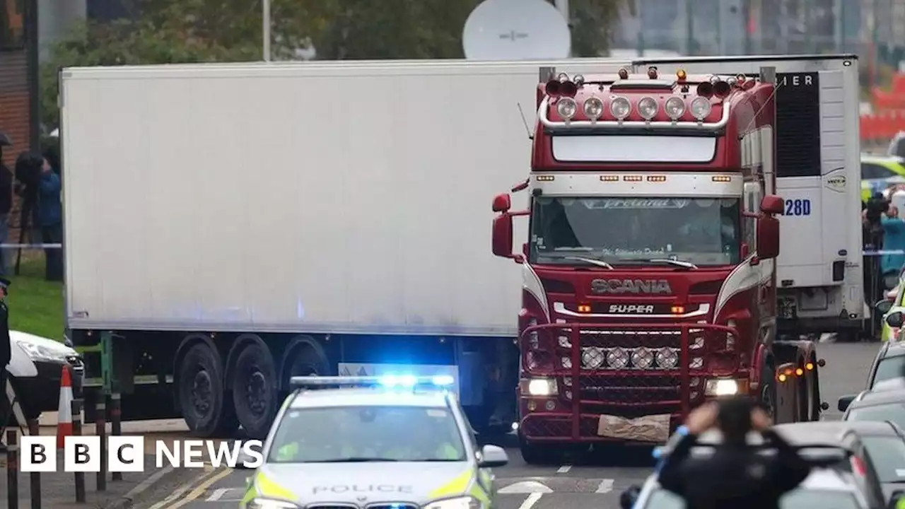 Grays lorry deaths: Man admits manslaughter over death of 39 migrants