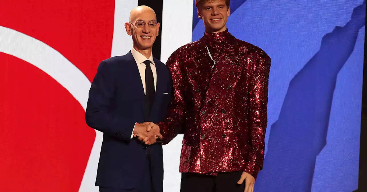 Toronto Raptors draft pick Dick explains meaning behind his outrageous red suit