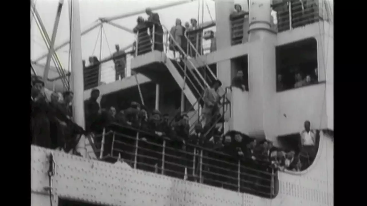 Windrush: Caribbean passengers celebrated after 75 years in UK