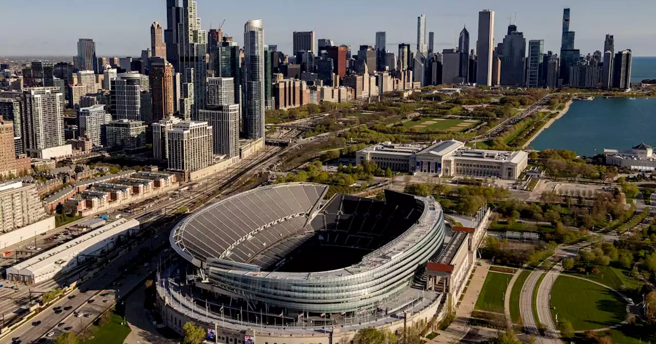 Alice Hoffman: Chicago should give Bears control of Soldier Field upgrades