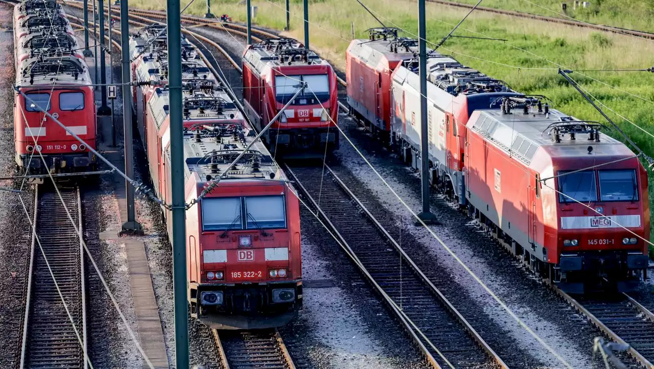 Unbefristeter Bahn-Streik droht: Hubertus Heil mahnt zu »Einsicht und Vernunft«