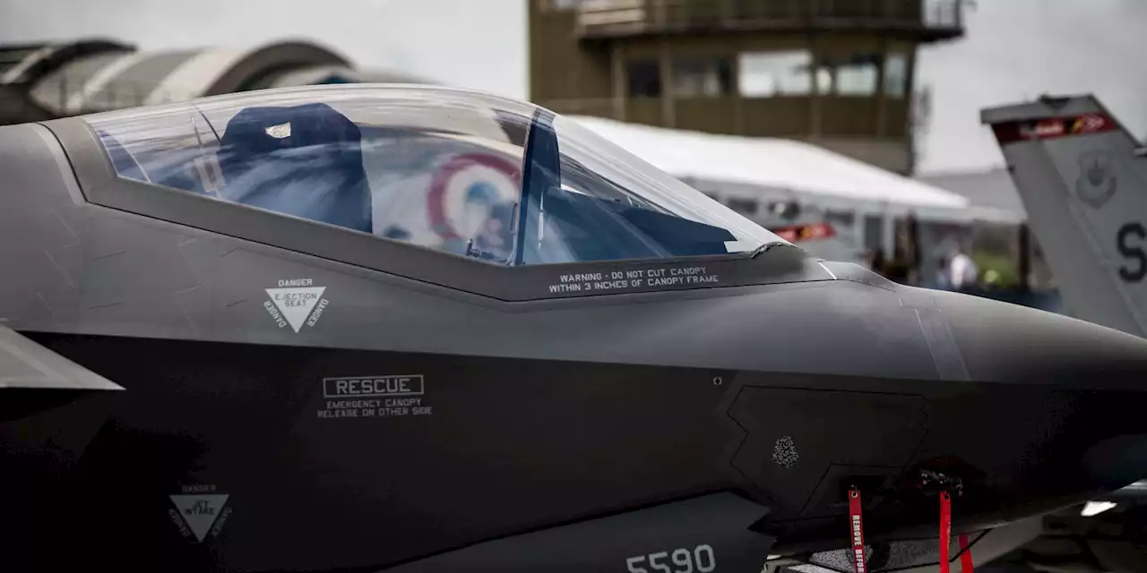 «Il y a des merveilles maintenant» : au Salon du Bourget, les visiteurs admirent les avions exposés