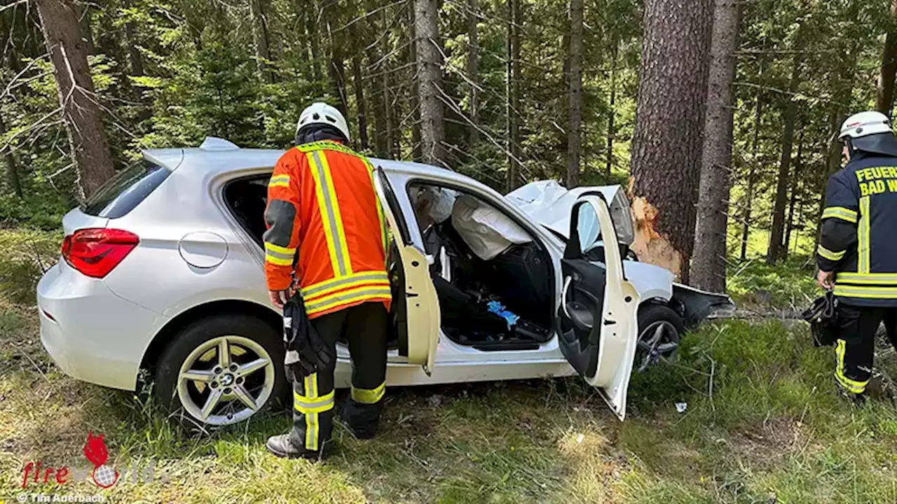 D: Ein Todesopfer bei Pkw-Kollision mit Baum bei Neuweiler