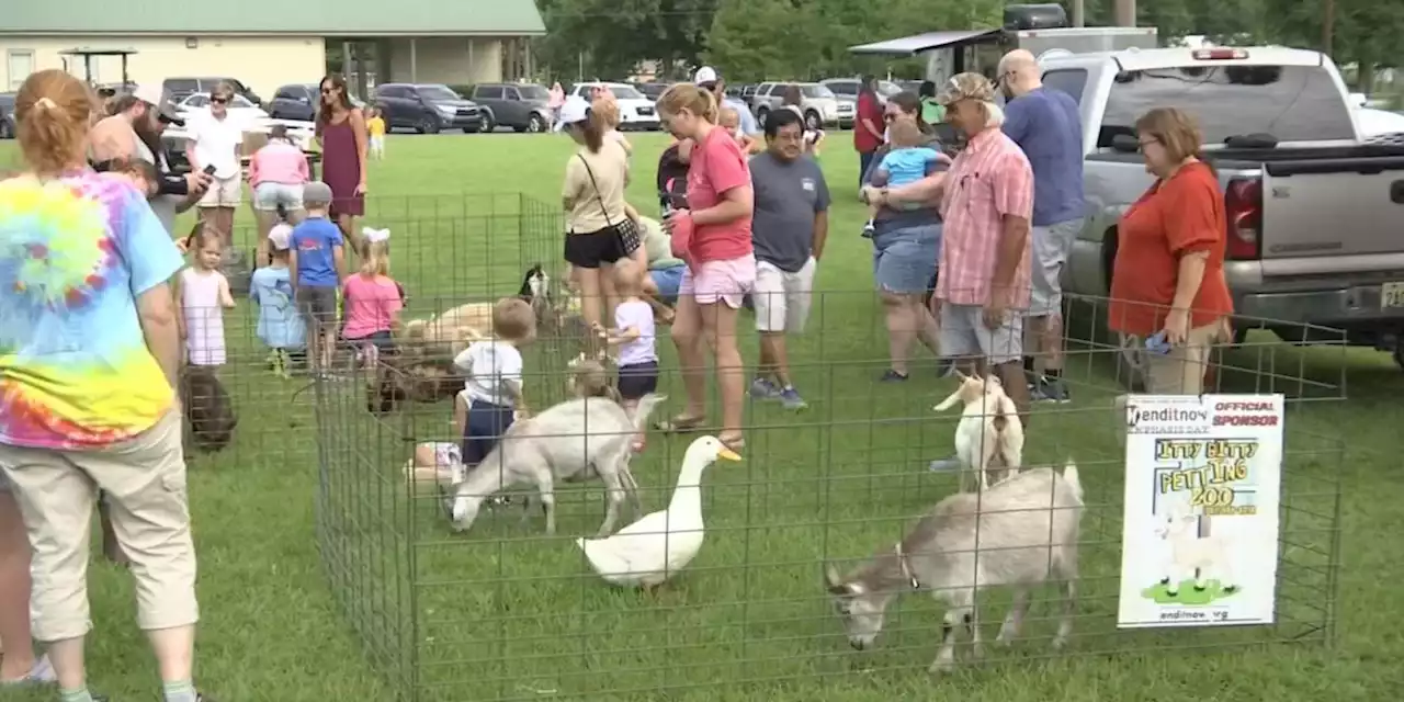 Town of Silverhill hosts free petting zoo for families