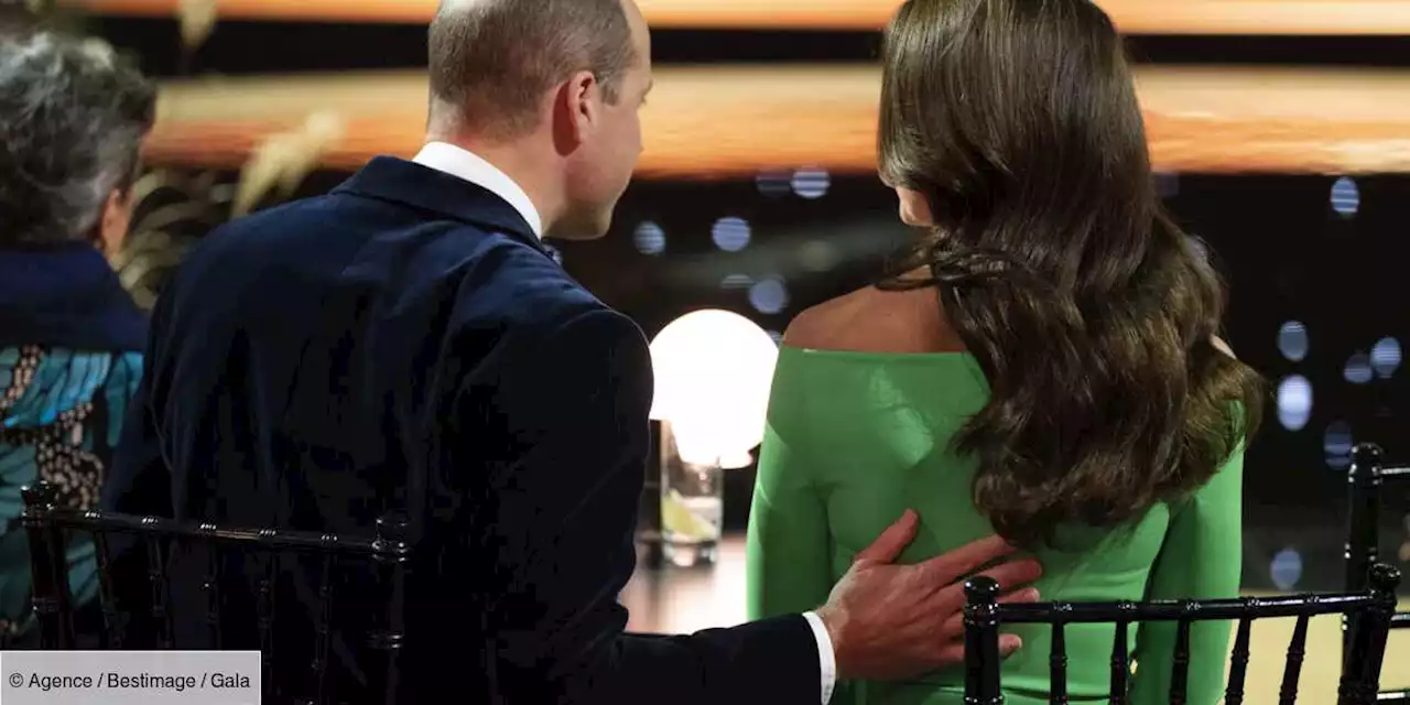 PHOTOS – Kate Middleton et William : bisou volé, main sur les fesses… Ces 30 fois où ils ont flirté en public - Gala