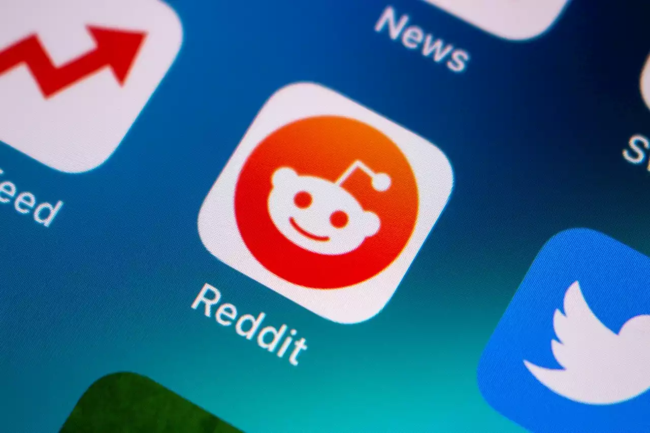 Reddit droht Moderatoren, Proteste halten an und werden immer kreativer