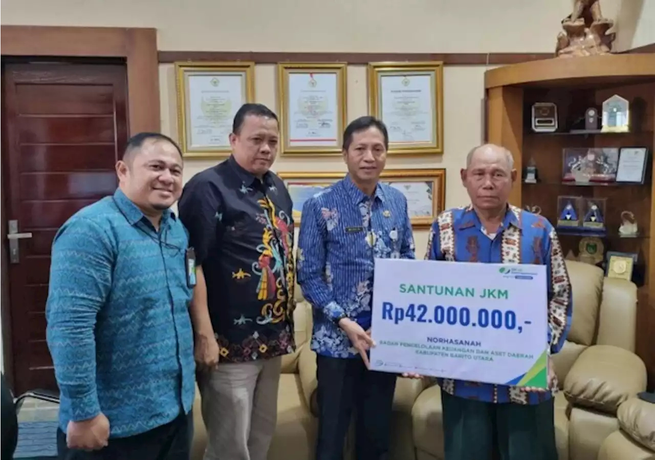 Pemda Batara Berkomitmen Lindungi Pekerja Rentan