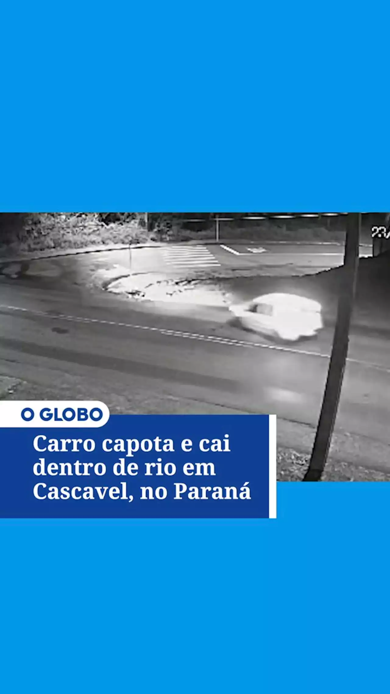 Carro capota, cai dentro de rio, mas motorista escapa ileso em Cascavel (PR); vídeo