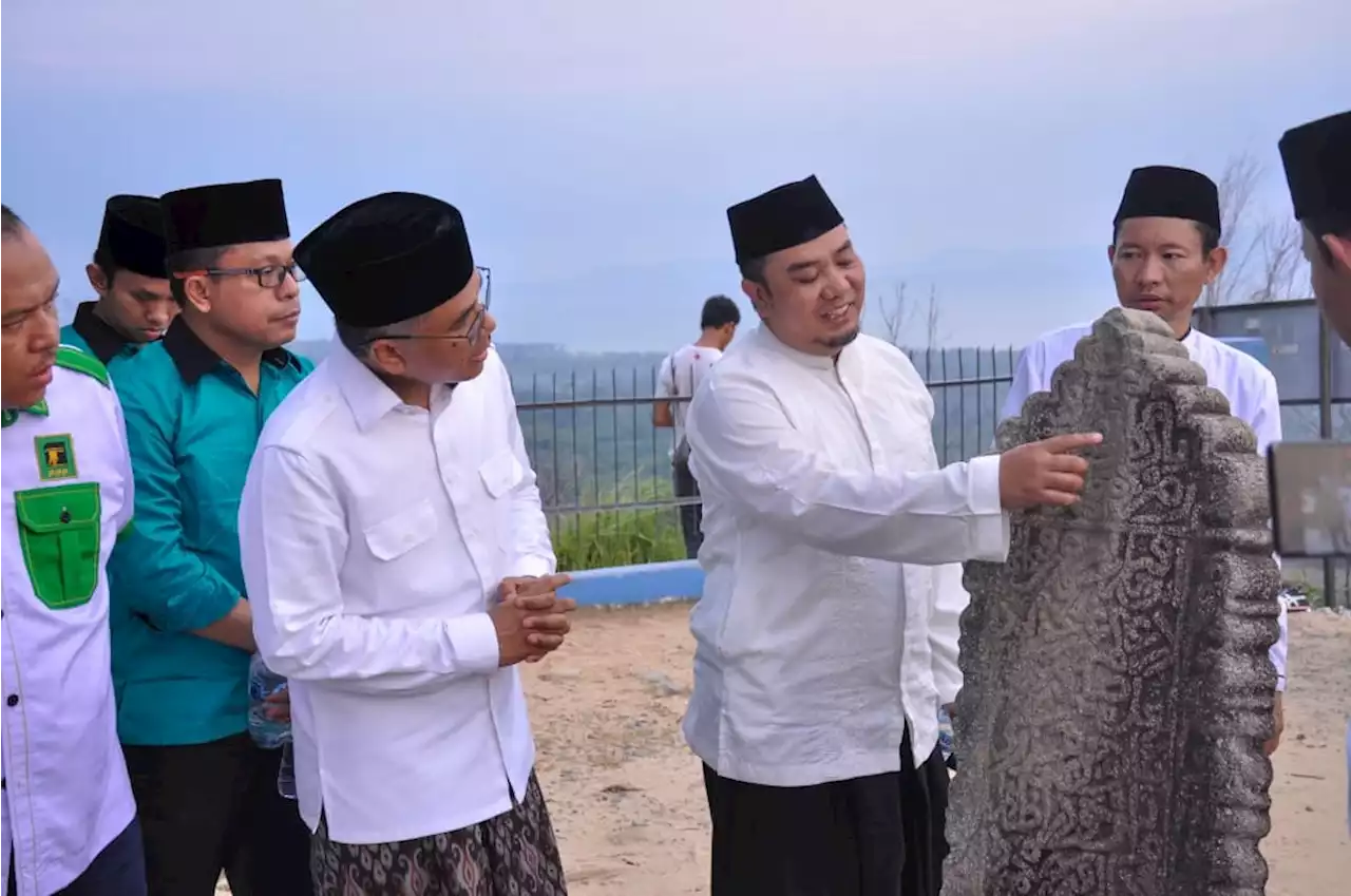 Sekjen PPP Kunjungi Titik Nol Kilometer Peradaban Islam di Tapanuli Tengah