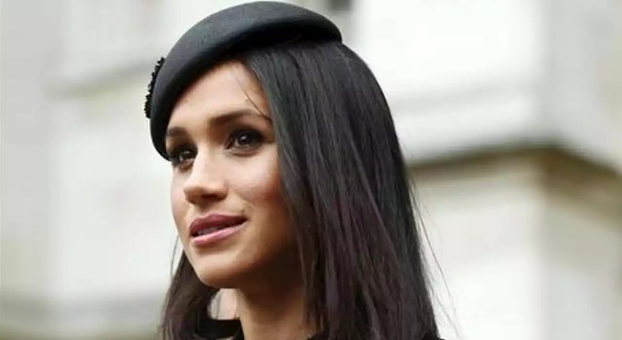 Meghan Markle, l'ultimo sondaggio: «Bocciata da sette sudditi su 10, non la sopportano più»