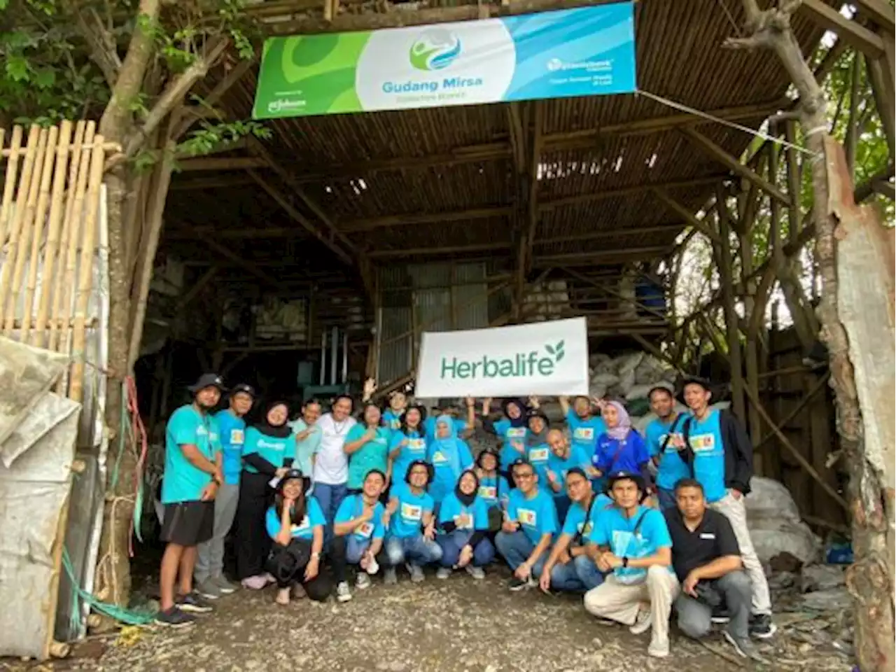 Herbalife Gelar Program 'Global Month of Purpose' di Lima Kota