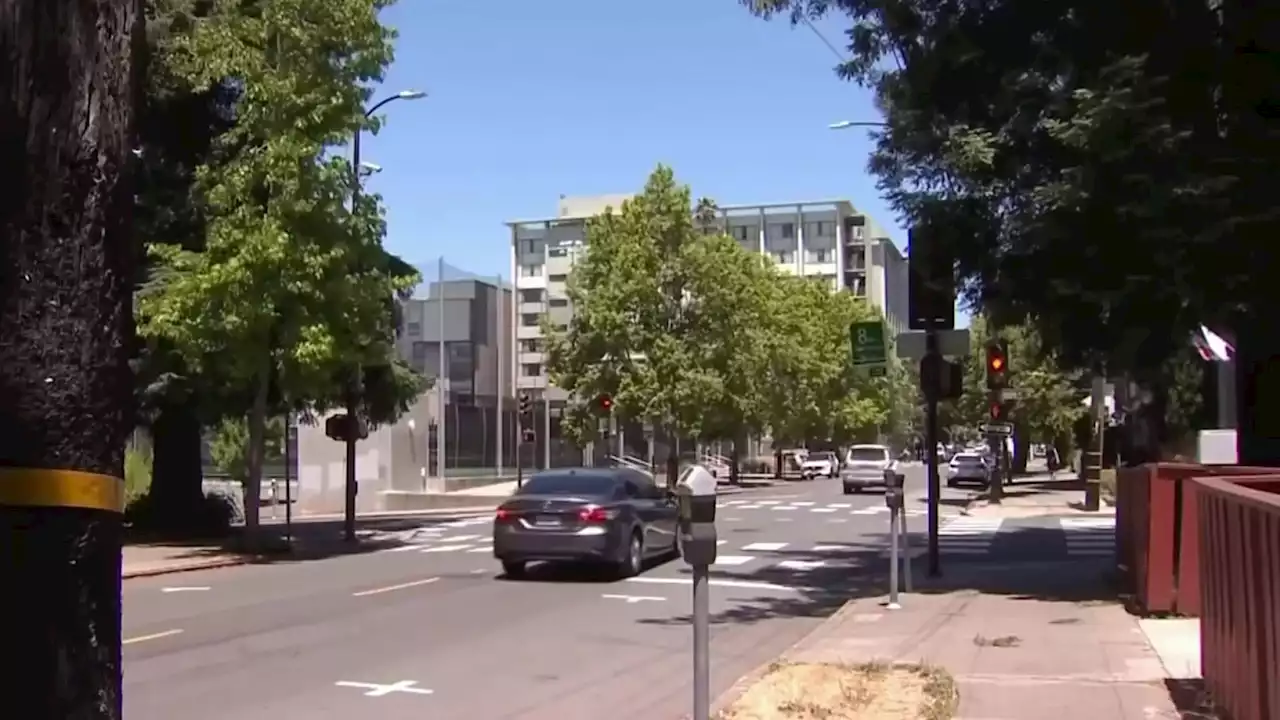 UC Berkeley warns students after woman is nearly kidnapped near campus