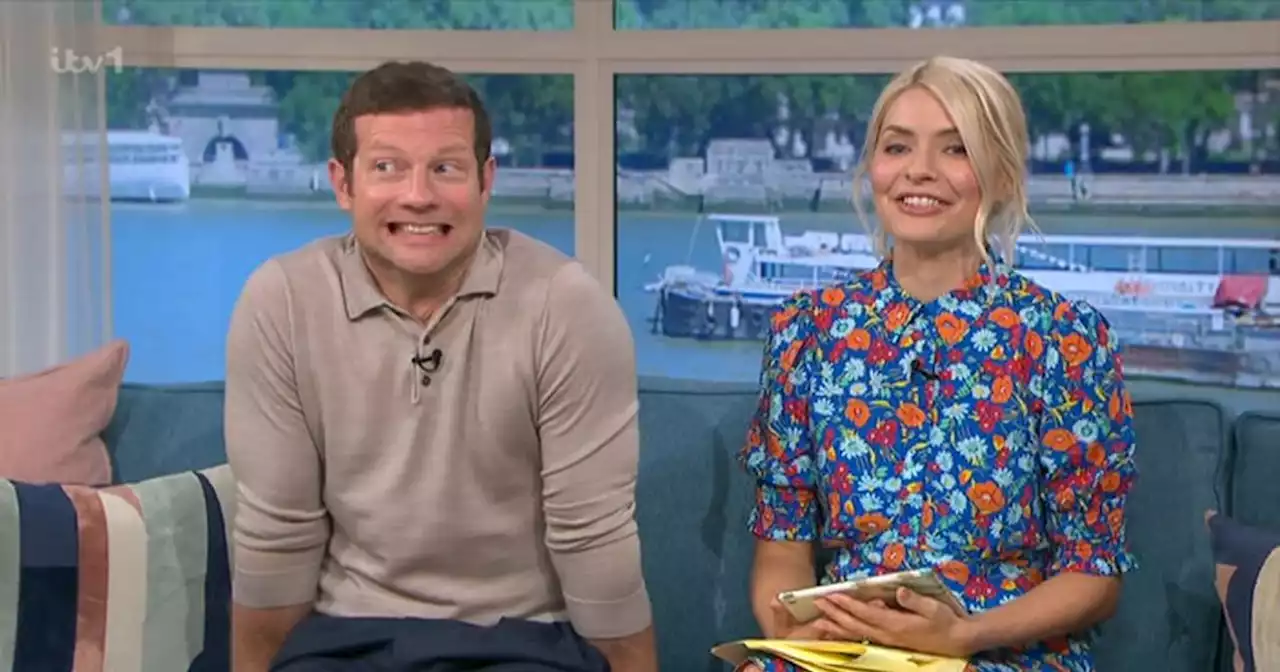 Fans make 'real' observation about Holly as she poses with Dermot