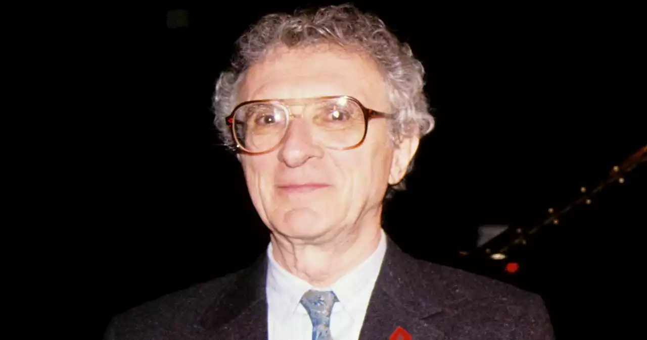 Sheldon Harnick, Fiddler on the Roof Lyricist, Dead at 99