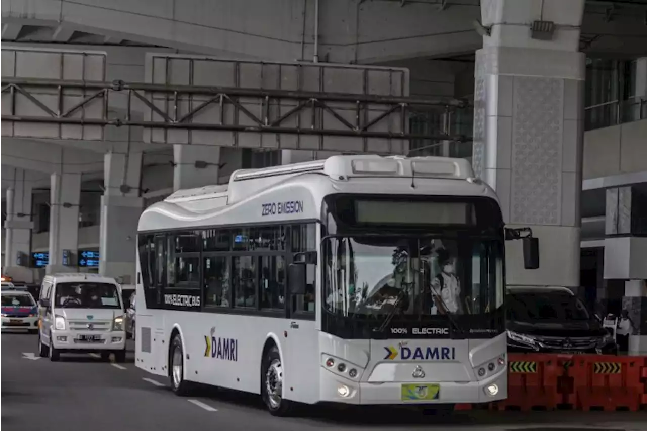 Damri Operasikan Rute Bandara Soetta-Mega City Bekasi |Republika Online