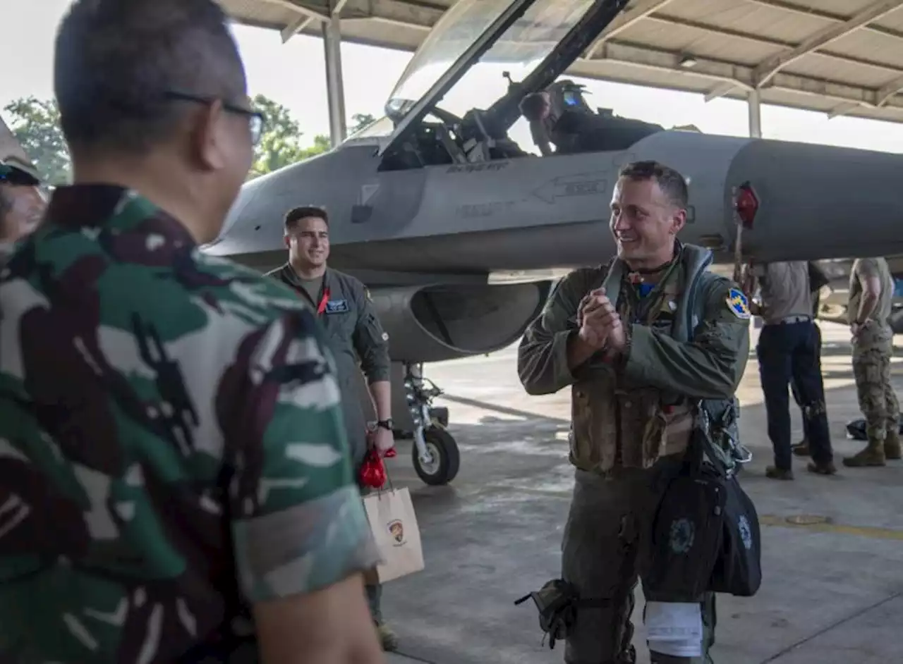 Kopasgat TNI AU dan Pasukan Khusus AS Latihan Bersama di Pekanbaru |Republika Online