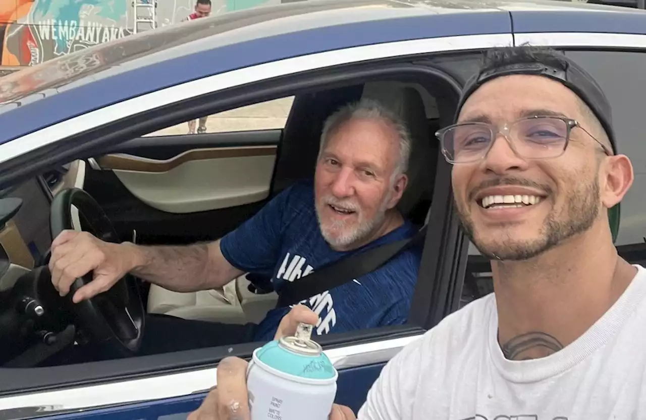 Coach Gregg Popovich checks out newest Spurs mural as Wemby fever grips San Antonio