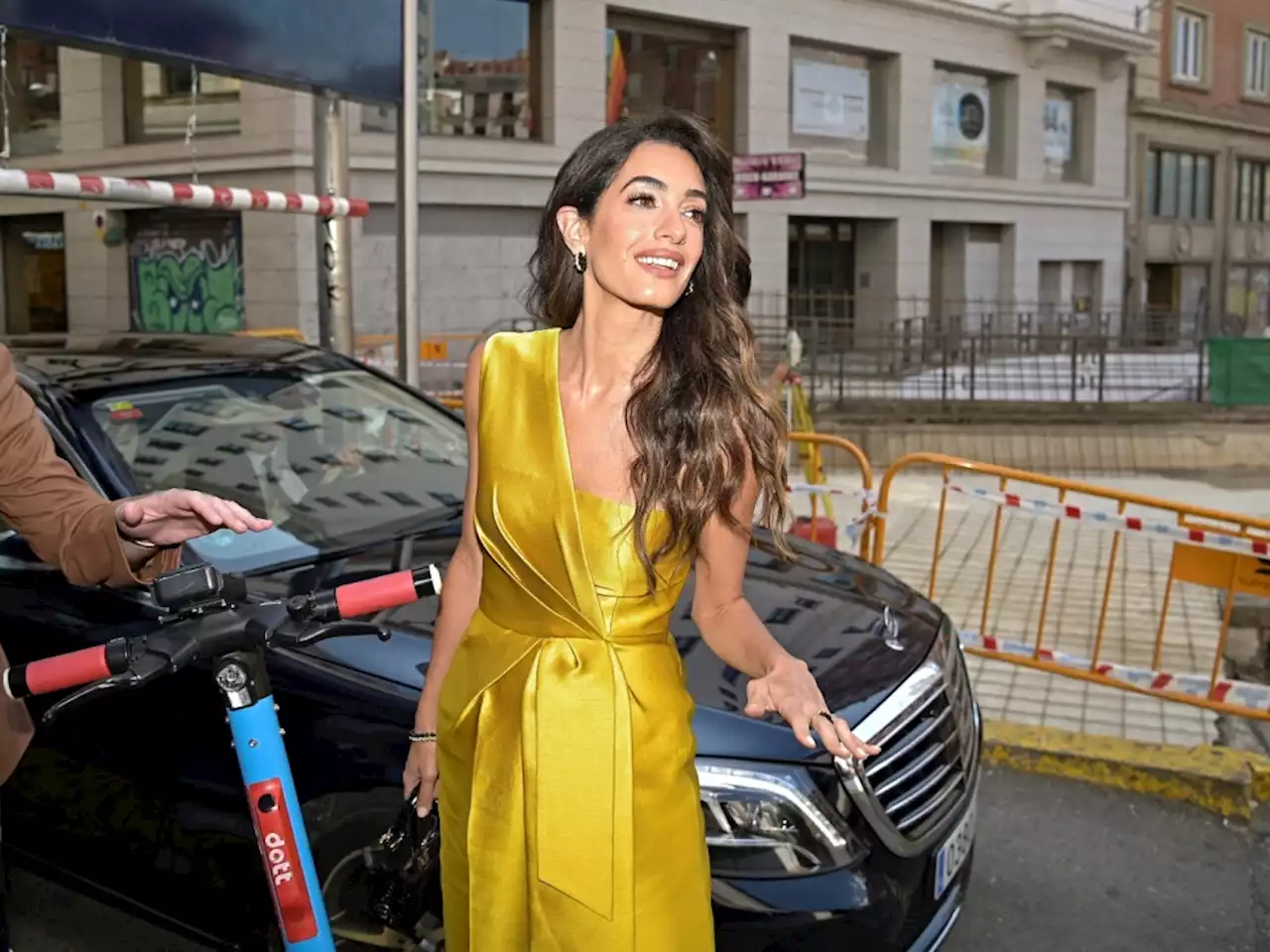 Amal Clooney’s Dazzling New Look Turns Heads in Italy