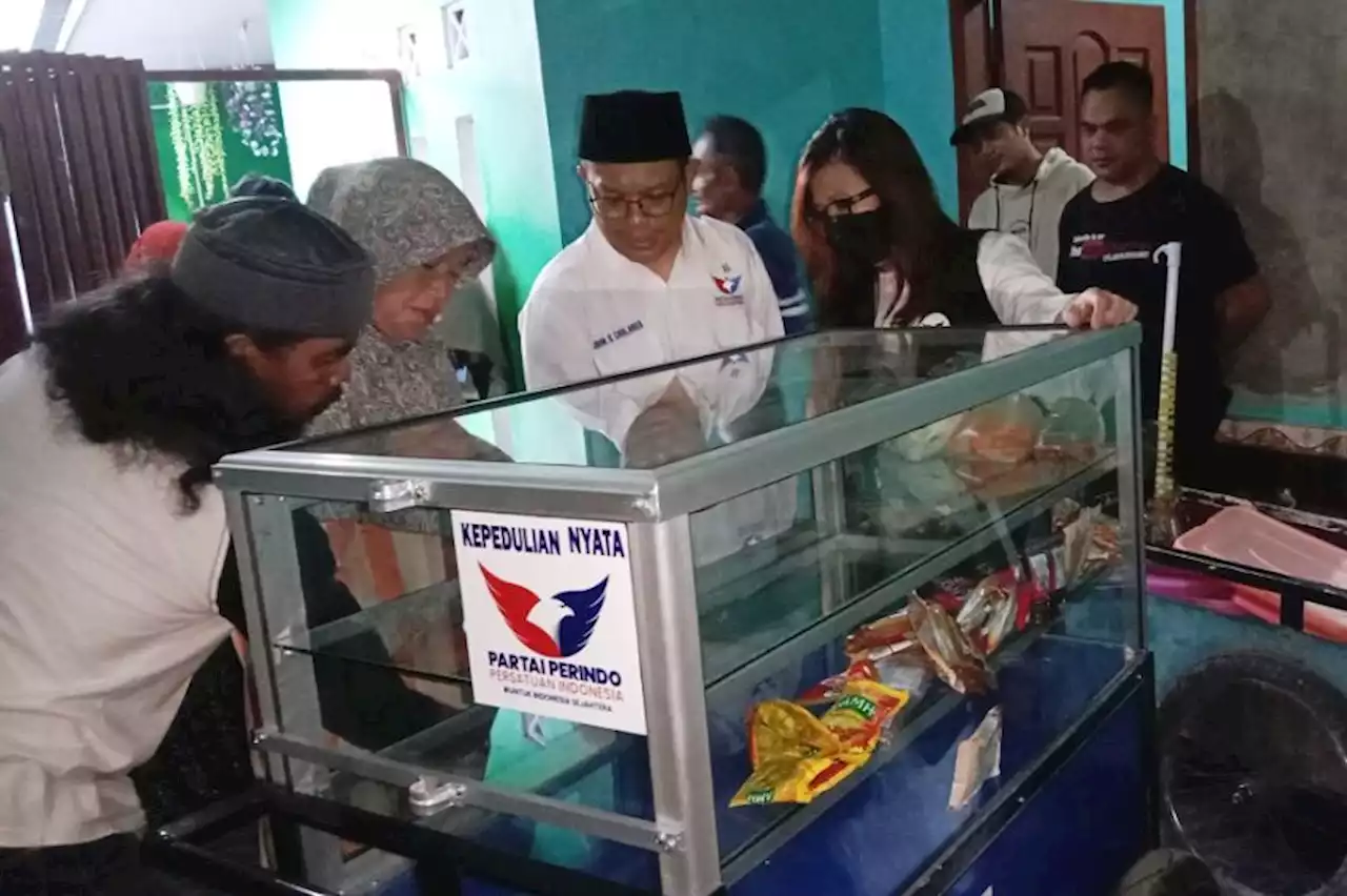 Semringah Terima Gerobak Gratis, Mimin: Terimakasih Partai Perindo