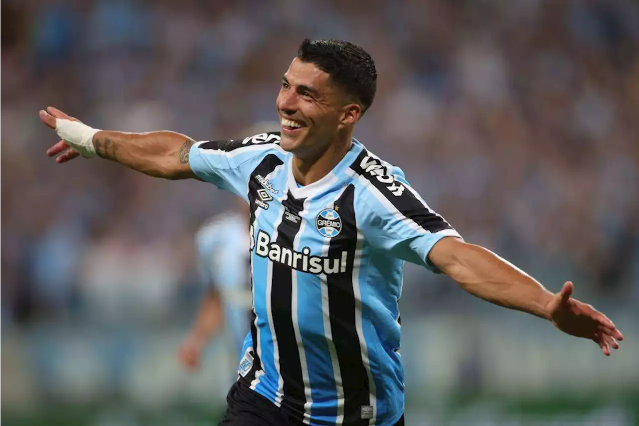 Gremio desmiente versiones sobre retirada de Luis Suárez