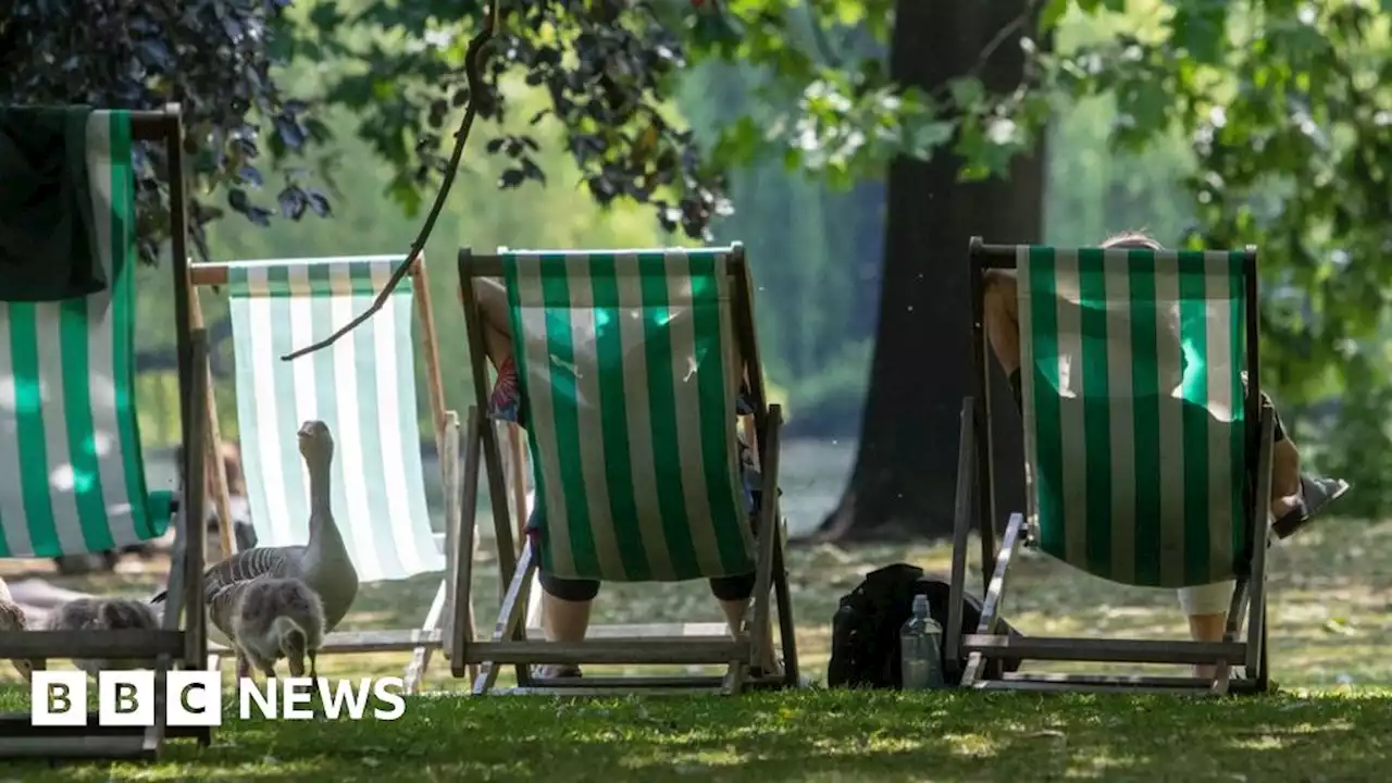 UK weather: Met Office issues yellow heat-health warning