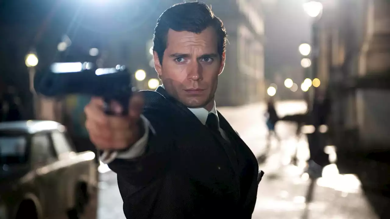 'Il aurait fait un excellent James Bond': pourquoi Henry Cavill n'a pas décroché le rôle en 2005