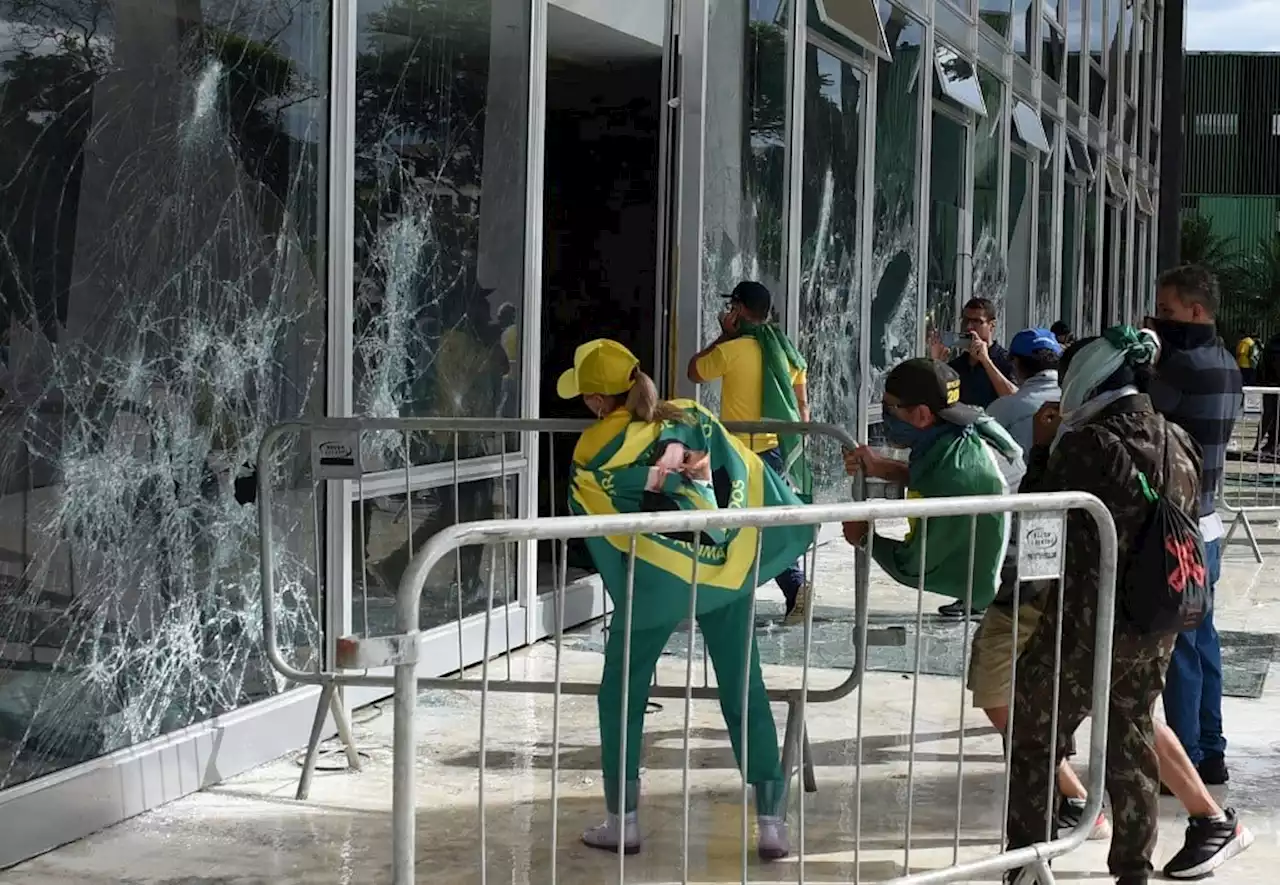 Policiais dizem que Exército se recusou a combater a invasão ao Planalto no 8 de Janeiro