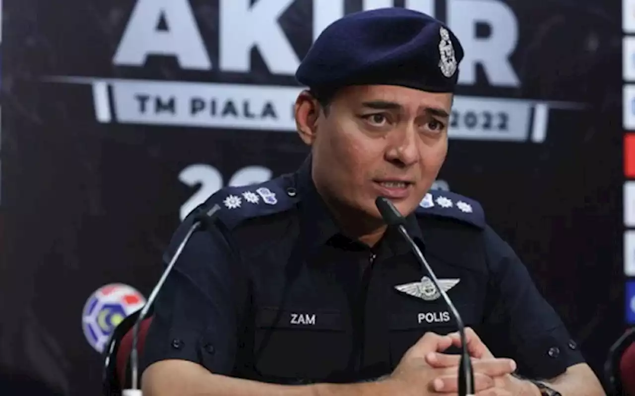 Kertas siasatan pegawai polis mabuk, tunjuk isyarat lucah dirujuk ke Bukit Aman