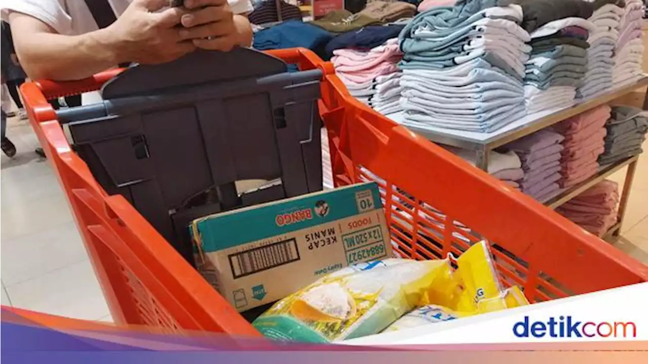 Ada Promo Jumbo di Transmart Full Day Sale, Pengunjung Borong Beras