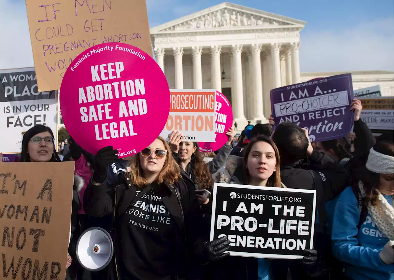 Un año después del fallo contra el aborto en Estados Unidos, el país sigue dividido