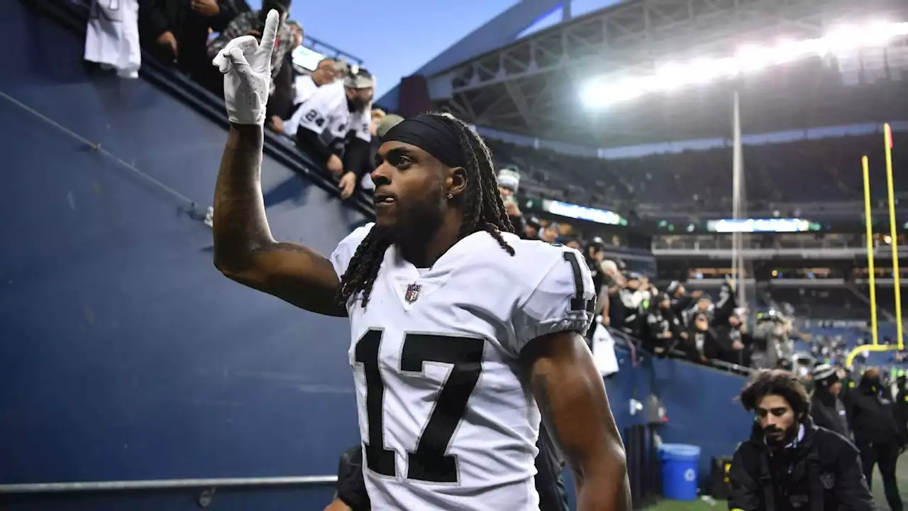 Assault charge against Raiders' Adams dropped