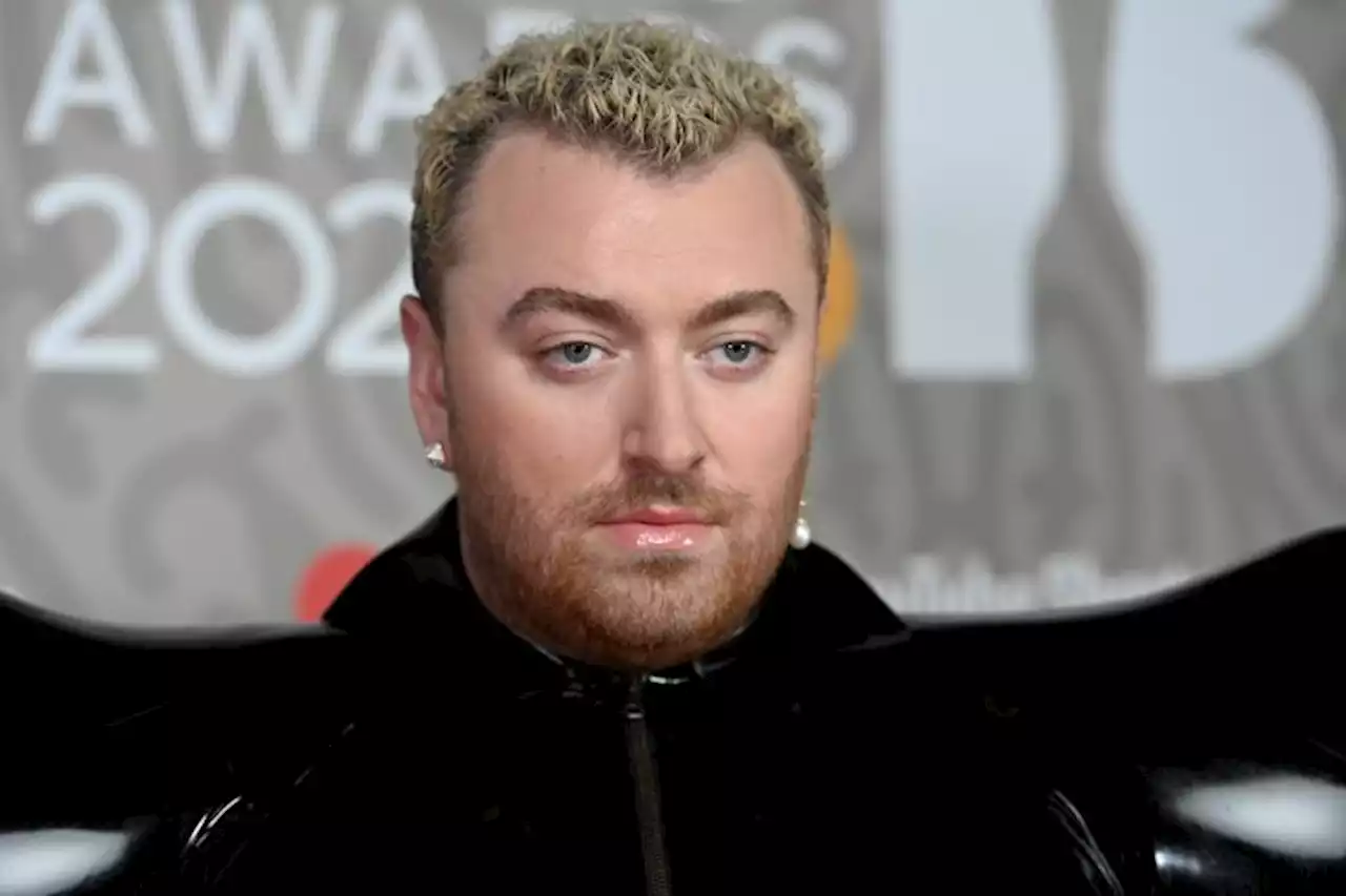 Twitter Erupts At Sam Smith Following Fake Stage Dive Video Going Viral