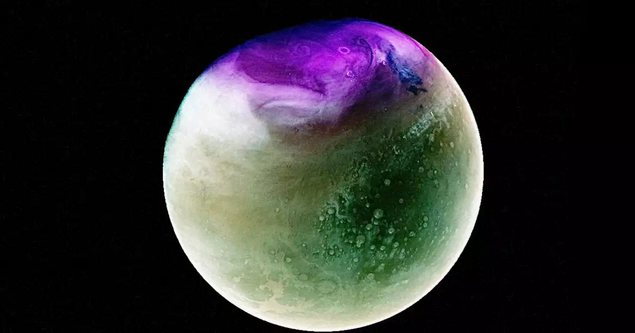 What a Beaut! Mars Shines in Gorgeous New UV Images