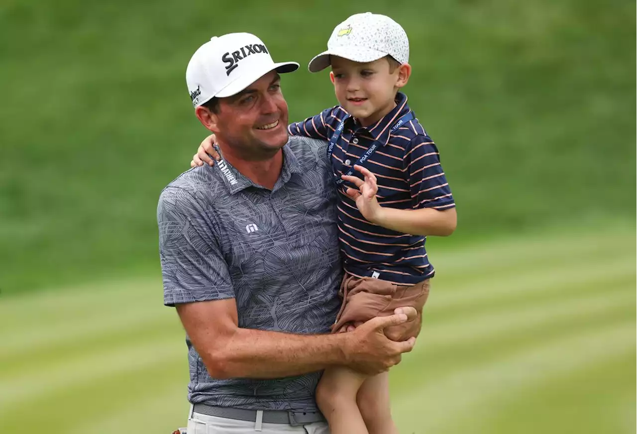 Keegan Bradley and Denny McCarthy share the Travelers lead at tournament-record 15 under