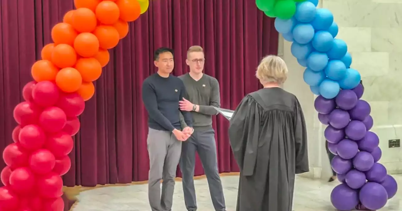 Pride Weekend brings influx of couples to S.F. City Hall looking to tie the knot