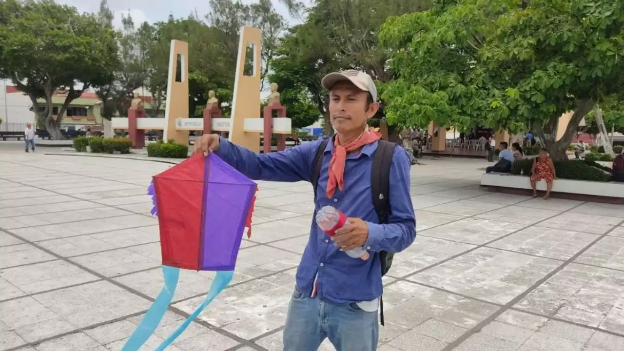 Con papalotes, Gabriel busca fomentar los juegos tradicionales en Coatzacoalcos