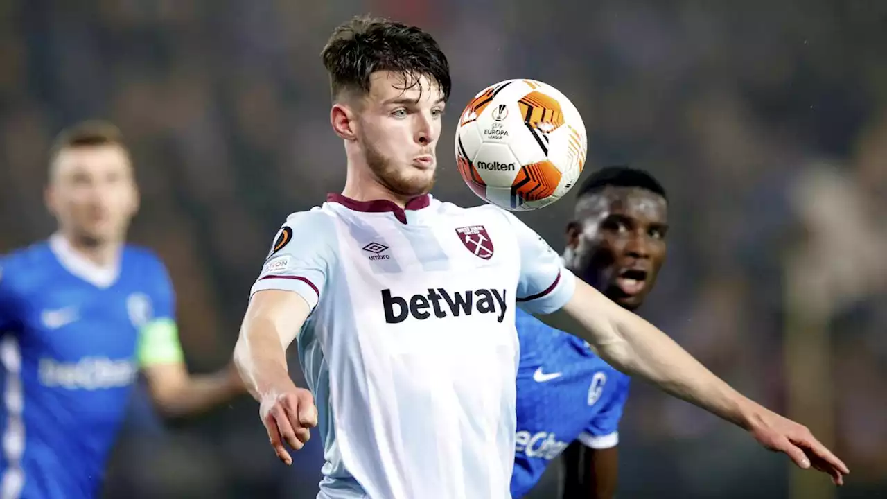 Top 3 Berita Bola: Manchester United Disebut Memalukan Tawar Murah Declan Rice