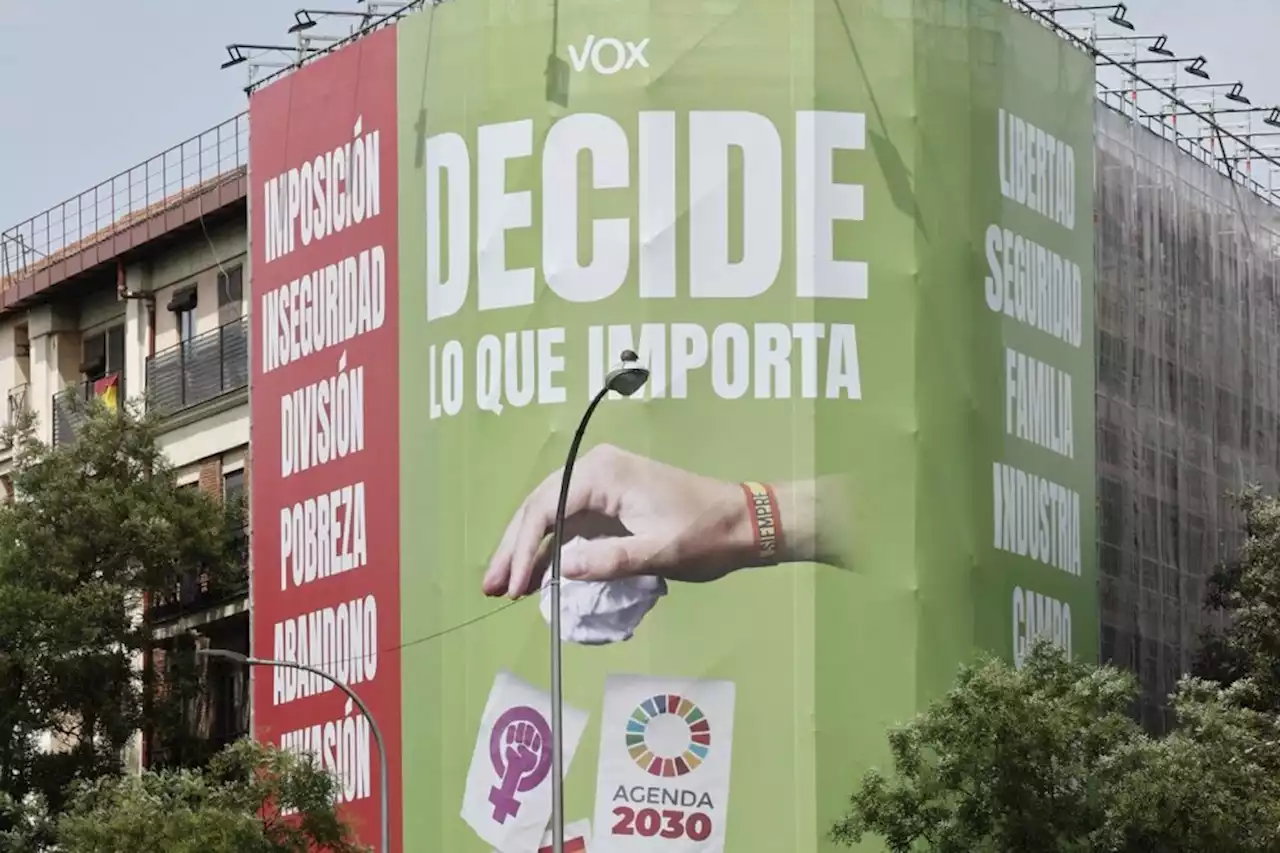 Baile en el fondo de la papelera