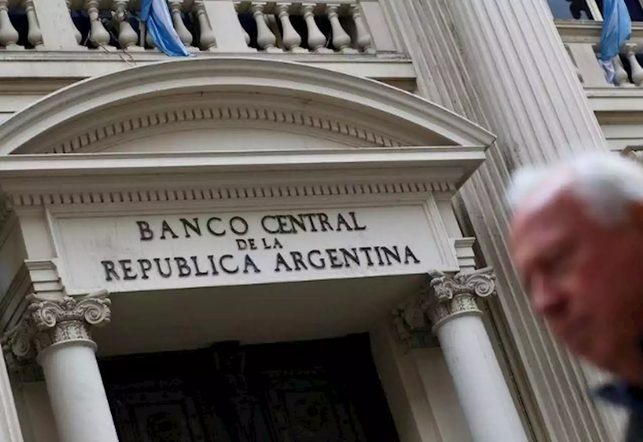 FMI concorda em adiar pagamento da dívida da Argentina - SBT News