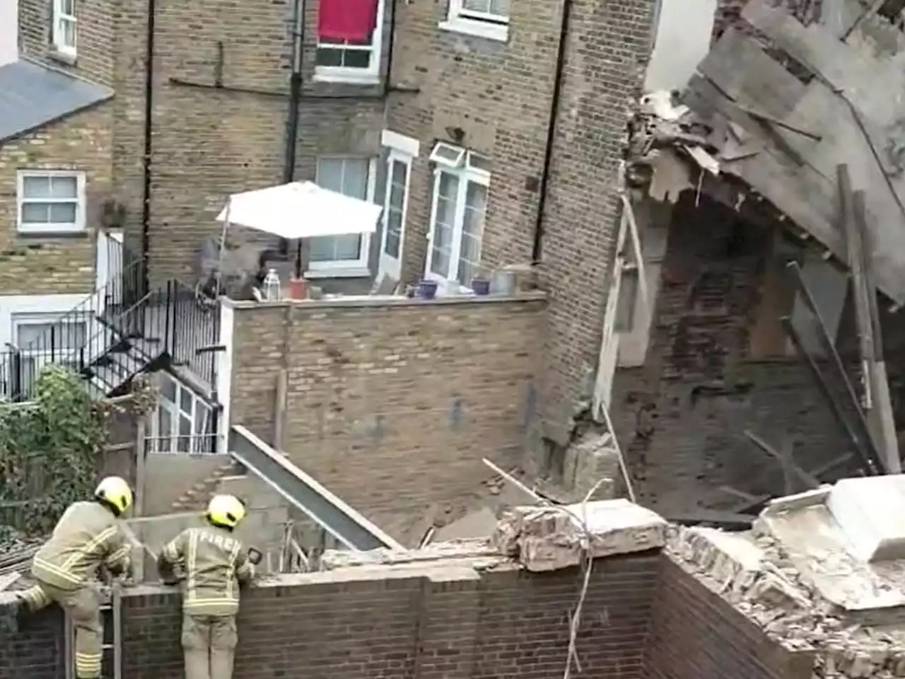 Man describes ‘scary’ moment building nearby in Hackney collapses