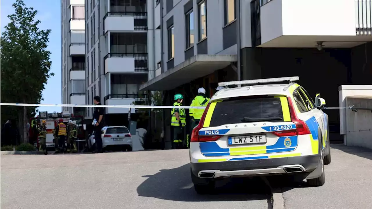 Detonation vid ett flerbostadshus i Vällingby