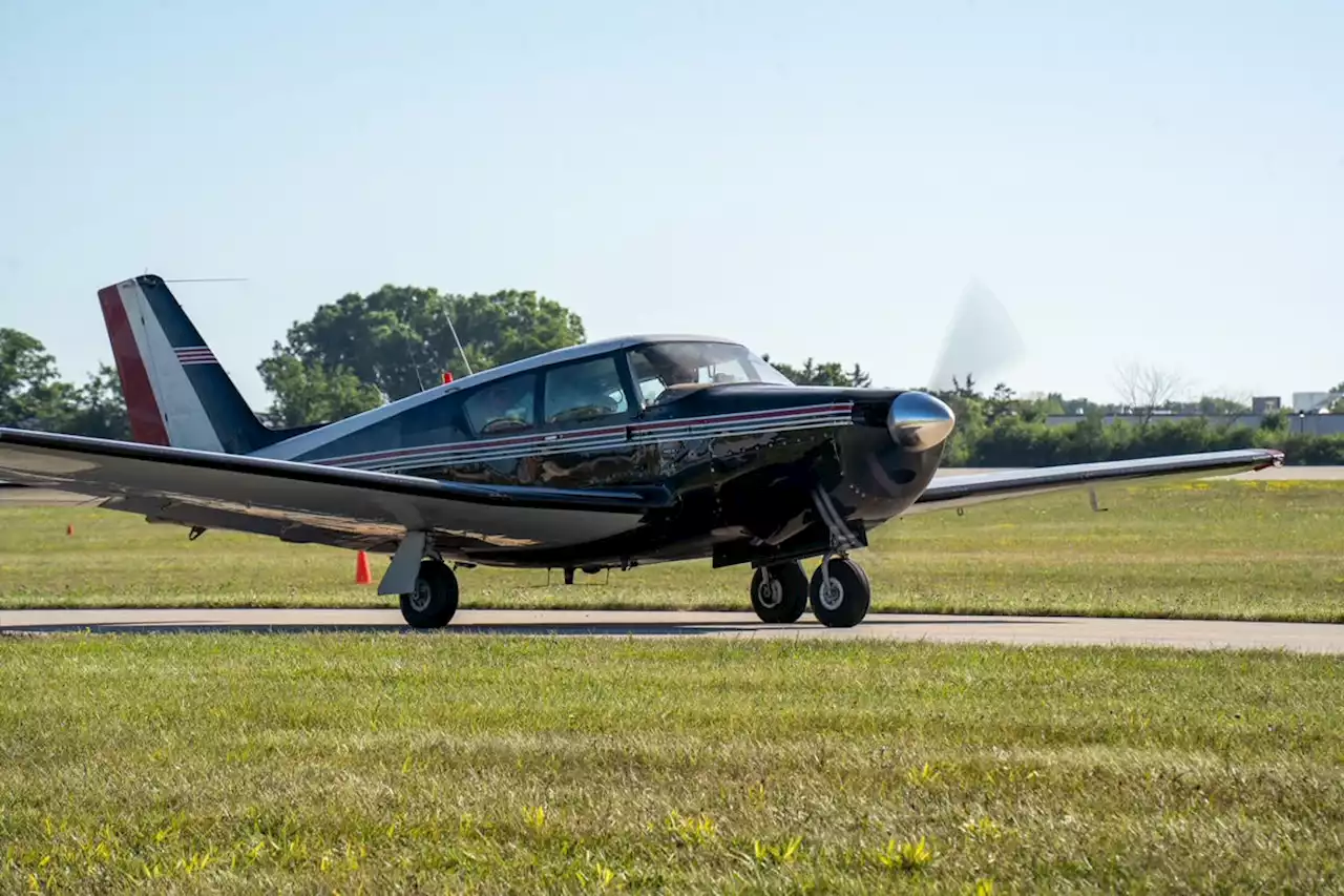 These pilots fly women who need abortions to states where it's allowed