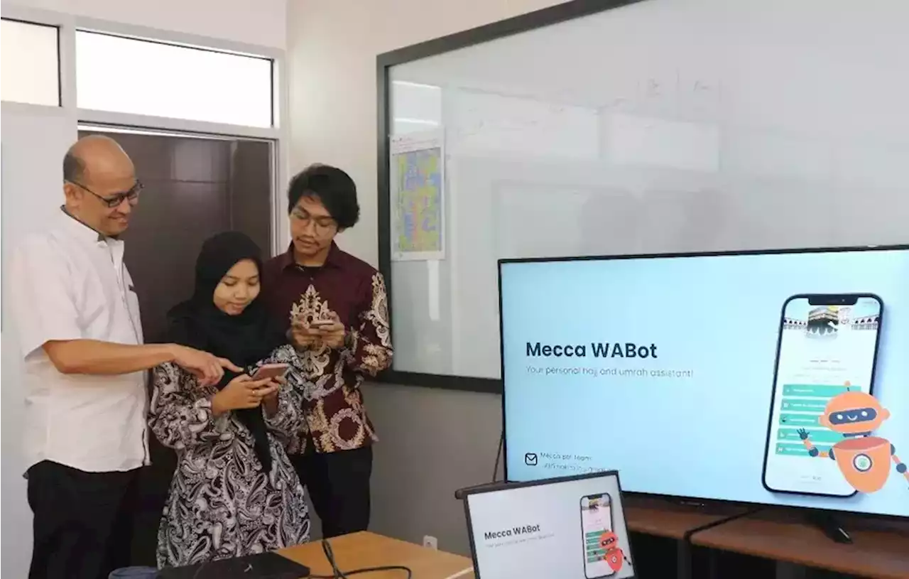 Mahasiswa ITS Bikin Chatbot Pemandu Jemaah Haji dan Umrah