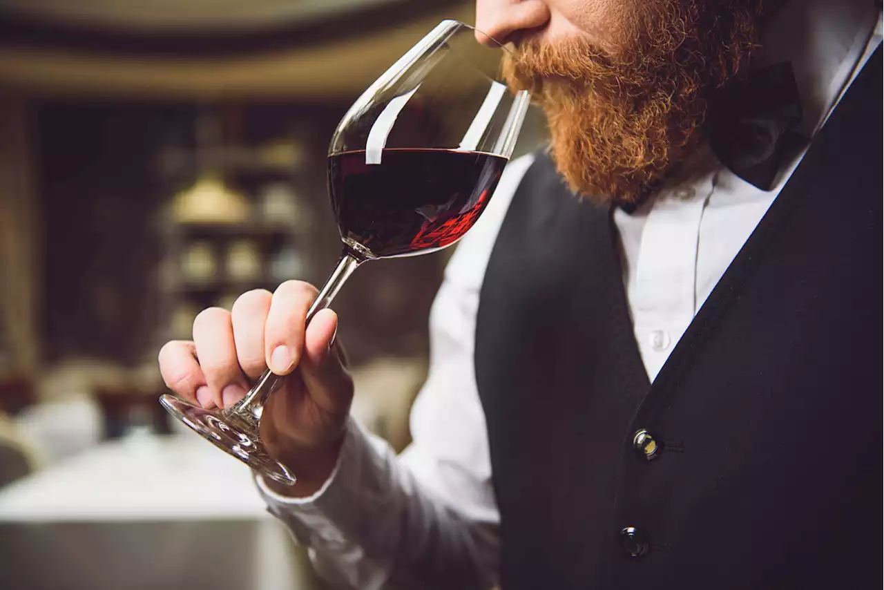 8 Wine Rules Sommeliers Wish You'd Follow