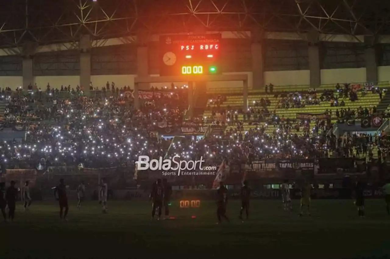 PLN Ungkap Penyebab Padamnya Listrik Stadion Patriot di Laga Persija Vs Ratchaburi FC - Bolasport.com