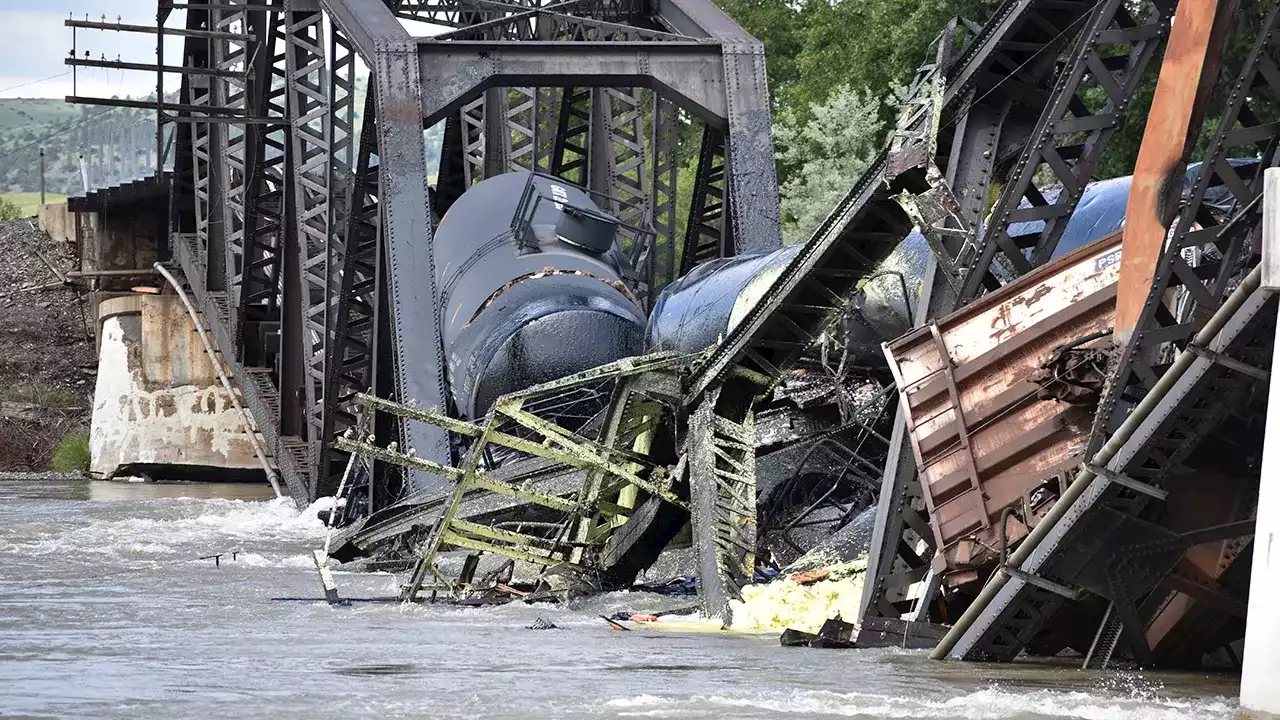 Freight train that derailed into Yellowstone River as bridge collapsed was hauling hot asphalt, molten sulfur