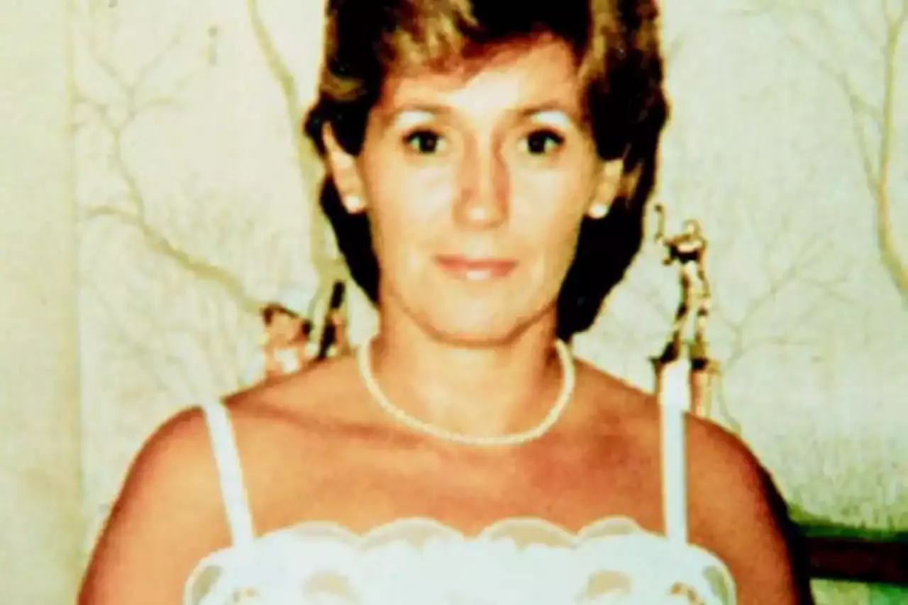 Glasgow Mums Horrific Murder Remains Unsolved After Three Decades