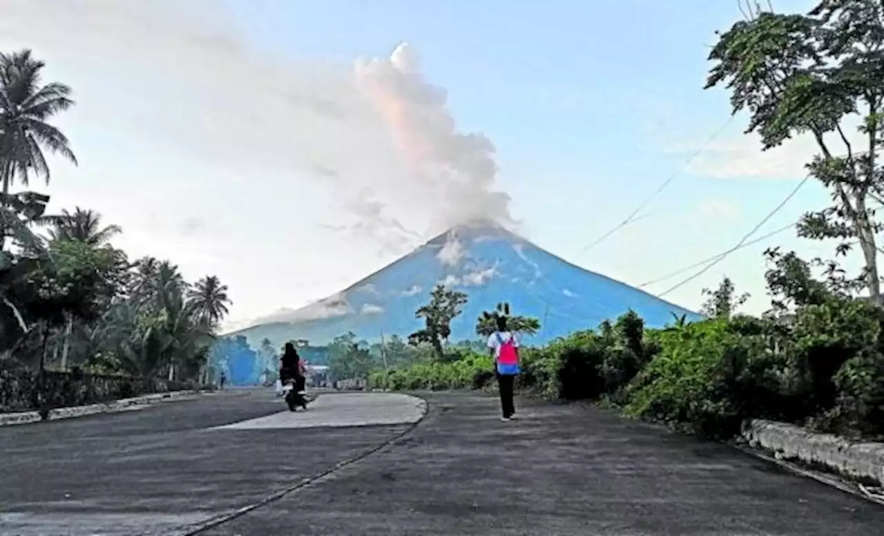 Mayon update: Alert Level 3 stays; 24 quakes, 257 rockfall events in last 24 hours