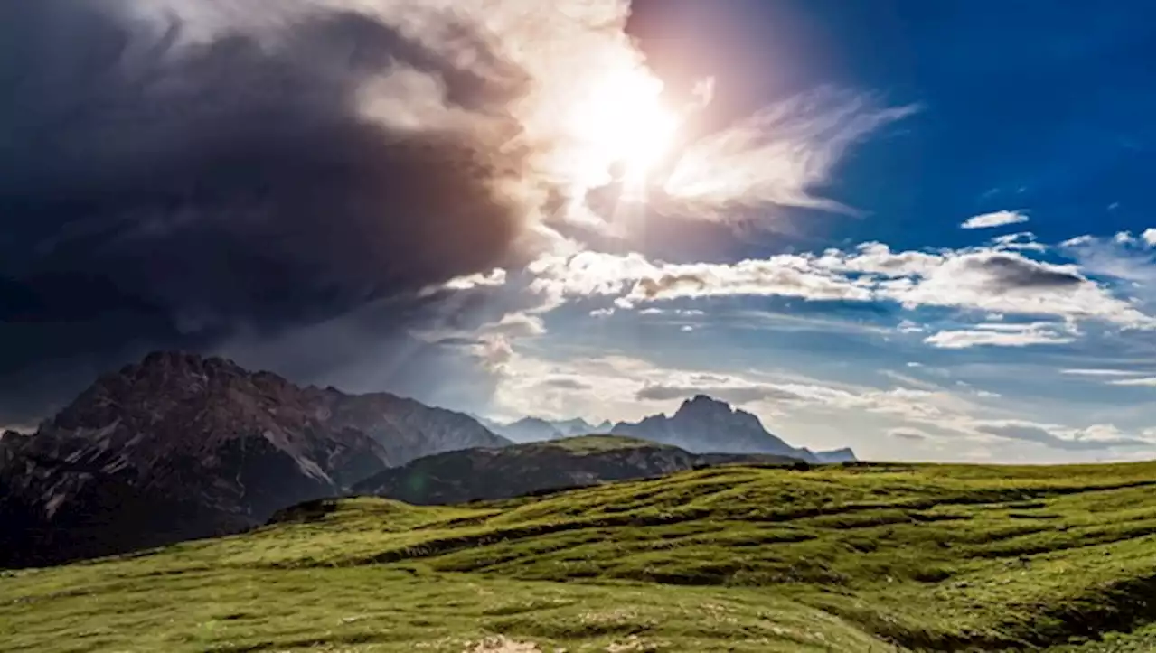 Temperaturen bleiben warm, Regen gibt es trotzdem